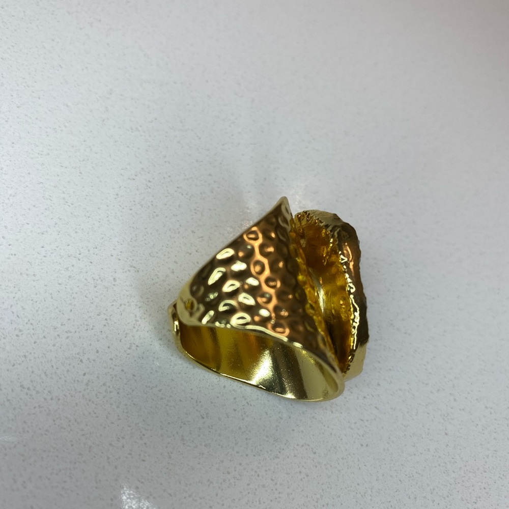 Statement Ring - Picture 3 of 4